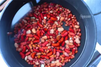 Make Red bean milk congee step 2