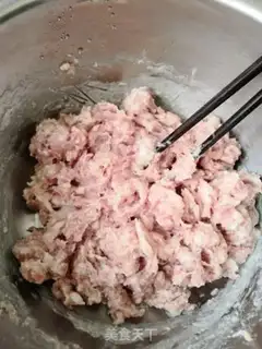 Make A meat bun step 3