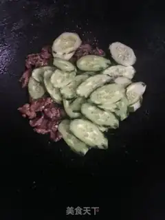 Make Cucumber beef step 4
