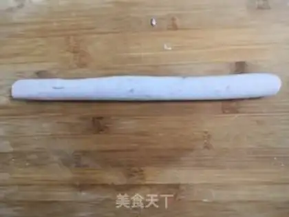 Make Caucasian mascara step 11