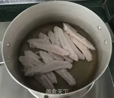 Make Pork-wire soup step 2