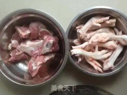 Make Peanut bean, chicken feet step 1