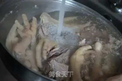 Make Peanut bean, chicken feet step 3