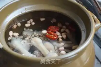 Make Peanut bean, chicken feet step 5