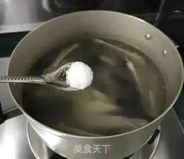 Make Pork-wire soup step 9
