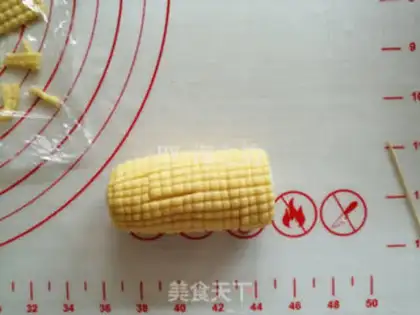 Make Simulating corn buns step 7