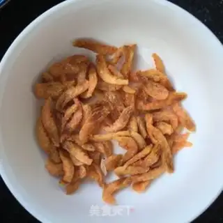 Make Gold hooks, sea rice, radish step 1