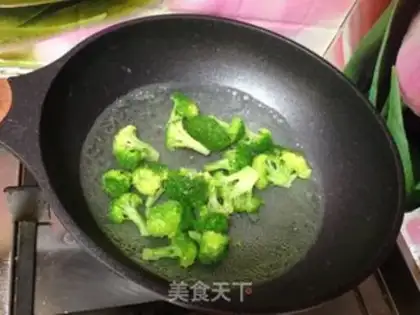 Make Five-colour shrimp balls step 9