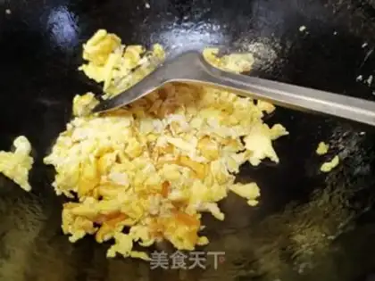 Make Meat and egg sauce step 4