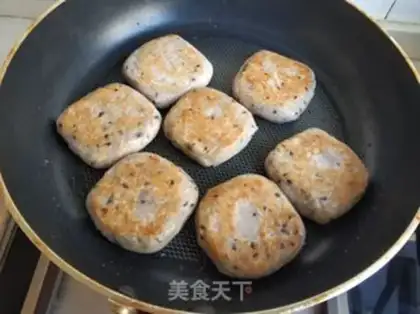 Make Fried potato cake step 8