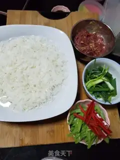 Make Beef four-season soy rice powder step 0
