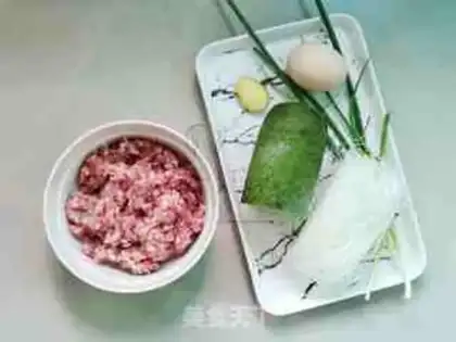 Make Blue radish Maroon fan soup step 0