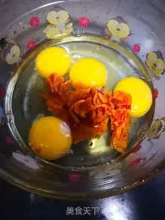Make radish fried eggs step 3