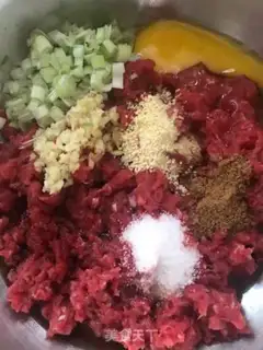 Make Beef pie step 2