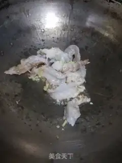 Make Smelt mushroom shrimp soup step 4