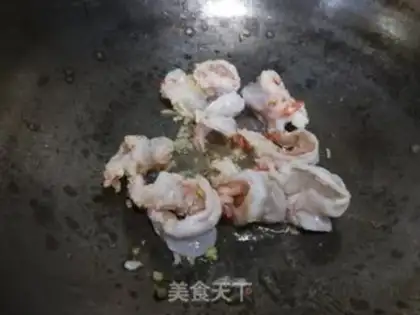 Make Smelt mushroom shrimp soup step 5