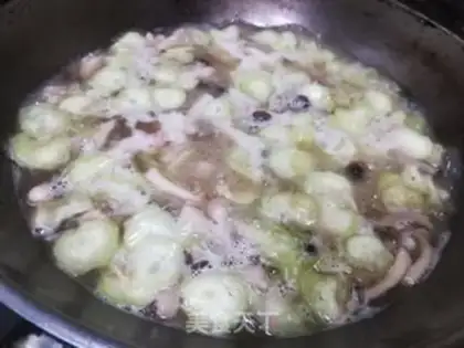 Make Smelt mushroom shrimp soup step 9