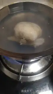 Make Strawfish soup step 2