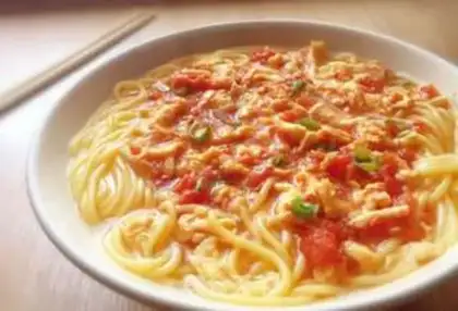 Make Tomato egg corn noodles step 4