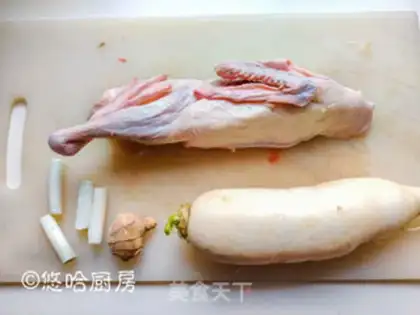 Make Old duck radish soup step 0