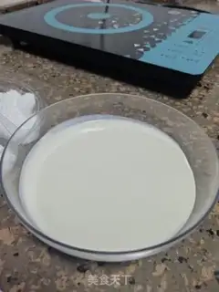 Make Homemade milk lollipop step 1