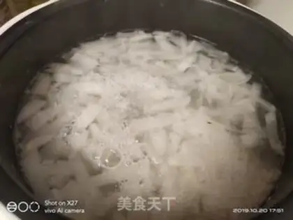 Make Roach corn gravy step 0
