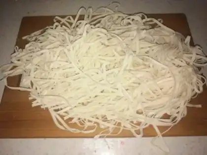 Make Chicken sauce noodles step 0