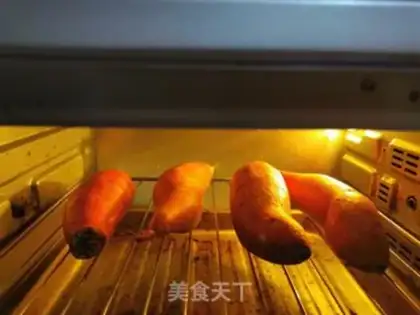 Make Sprayed roasted potatoes step 1