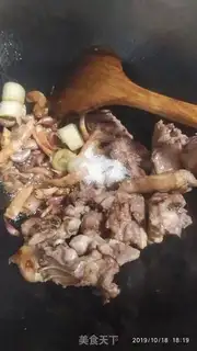 Make A duck with a lotus peanut step 5