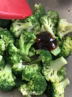 Make Fried broccoli step 2