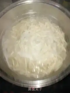Make Chicken sauce noodles step 14