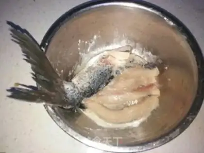 Make Spicy fish tails step 3