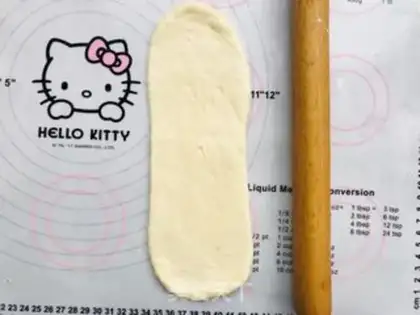 Make Chinese cream toast step 9