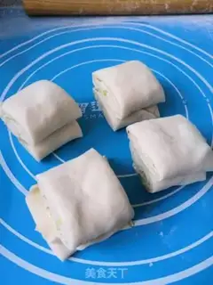 Make Onion rolls step 8
