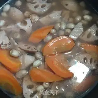 Make Peanut Lotus soup step 3