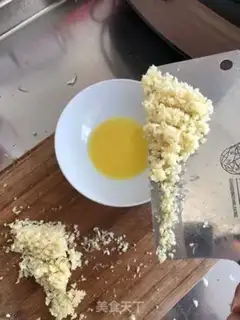 Make Garlic bread step 4