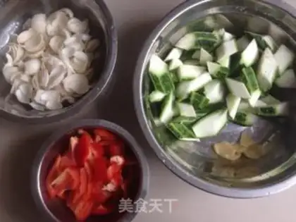Make Three-colour lilies step 1
