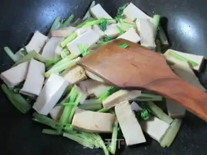 Make Celery makes a thousand tofu step 6