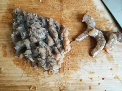 Make Shrimp oil soup step 1