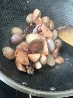 Make The octopus belly burns the taro step 11