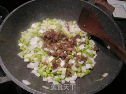 Make Beef paste and vegetables step 3