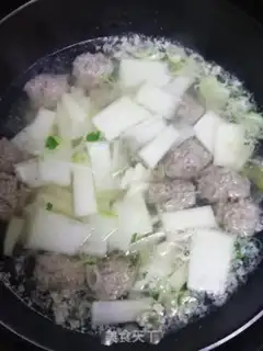 Make Porkball soup step 12