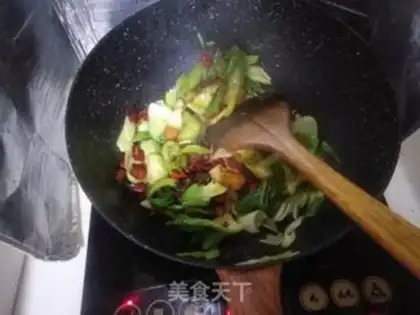Make Spicy pot step 4
