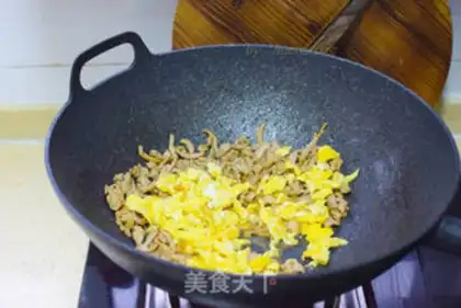 Make Eggs and meat step 6