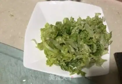 Make Sour radish and cabbage step 0