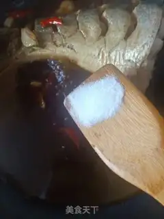 Make Red fish tails step 6