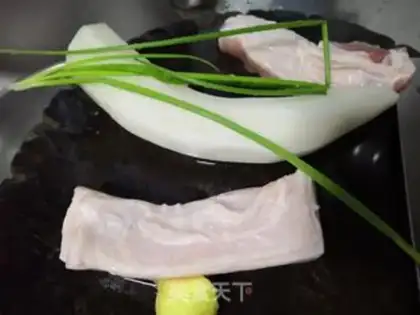 Make The white radish step 0