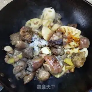 Make Peanut Lotus Pork Foot step 7