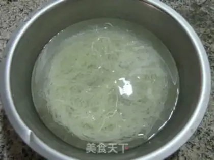 Make Eggs and oxen gravy step 1