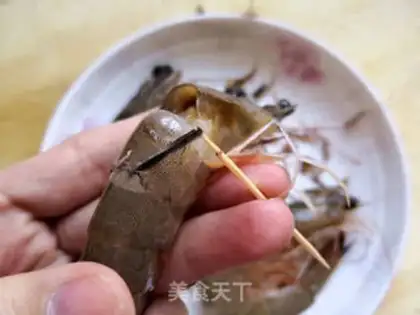 Make Shrimp noodles step 1